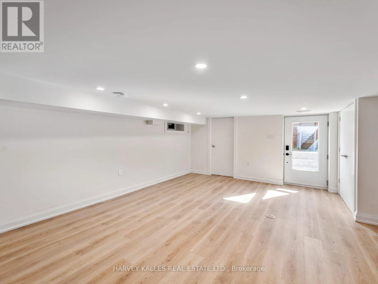 35 DYNEVOR ROAD