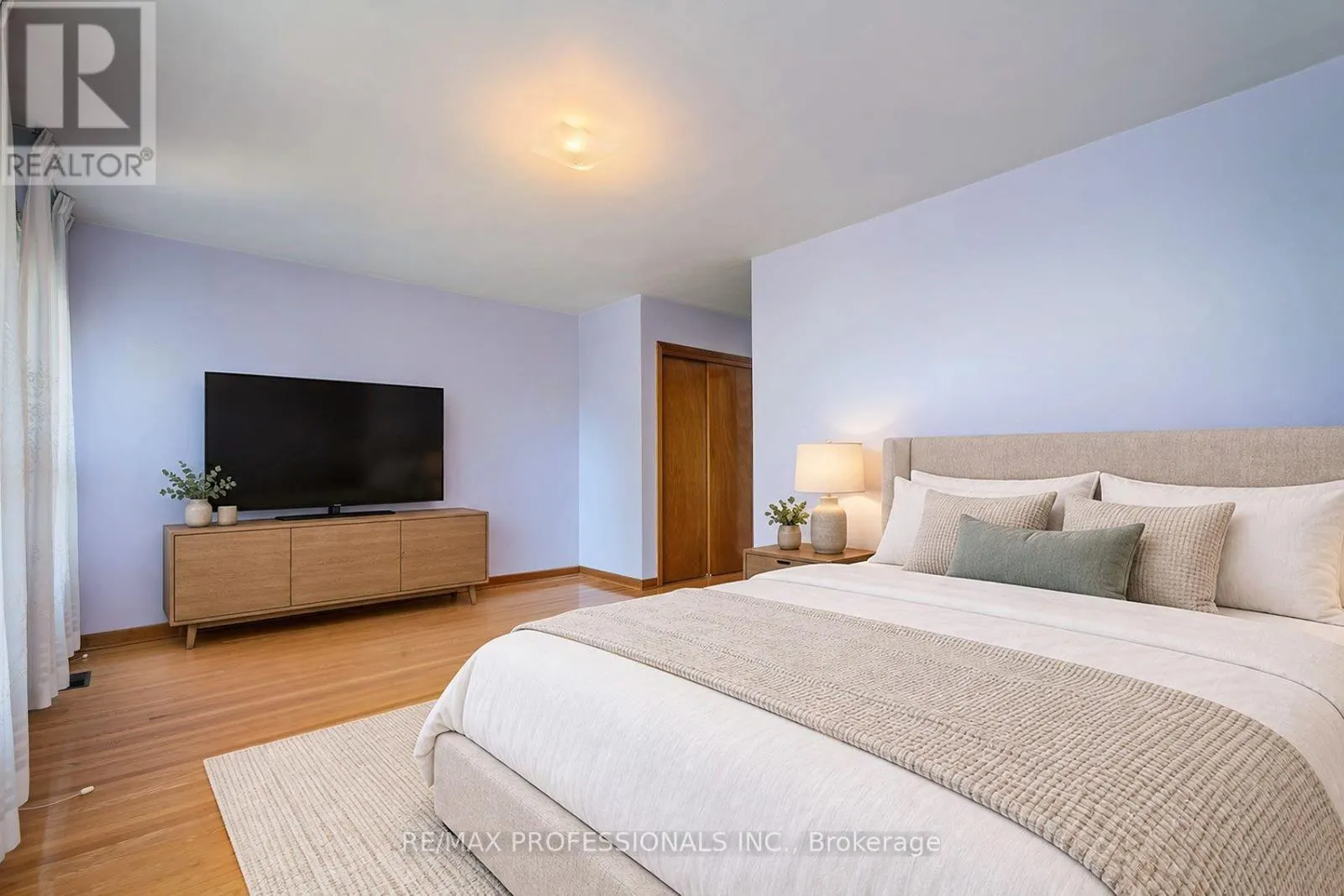 61 ROSEMEADE AVENUE