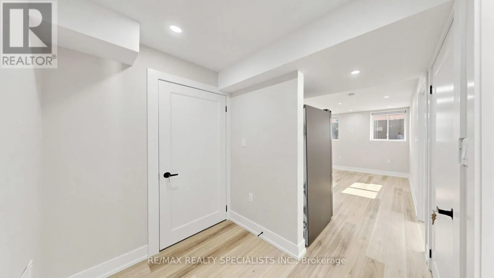BSMT - 848 SUMAC CRESCENT