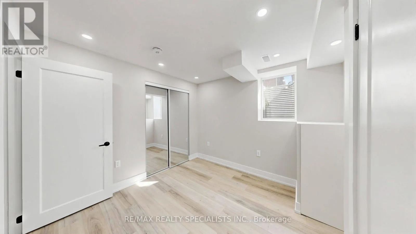 BSMT - 848 SUMAC CRESCENT