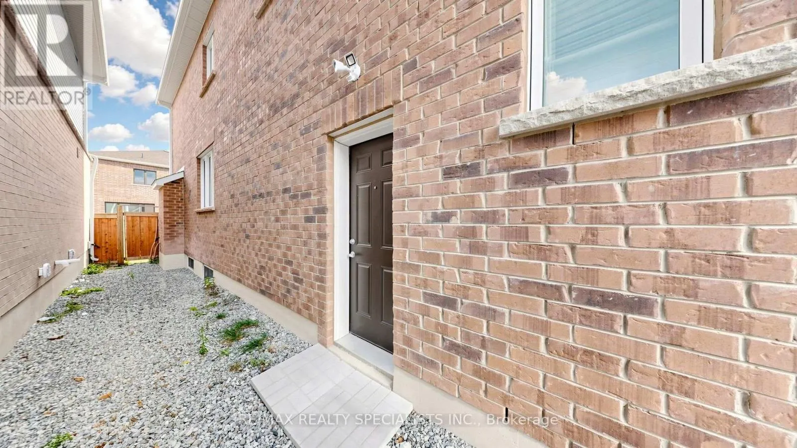 BSMT - 848 SUMAC CRESCENT