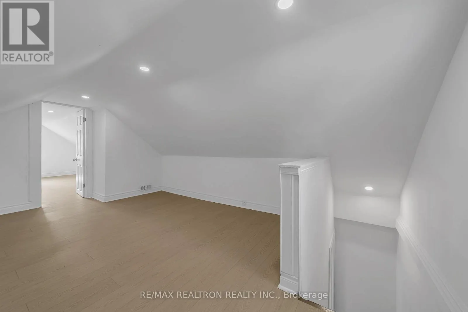 53 TWENTY FOURTH STREET