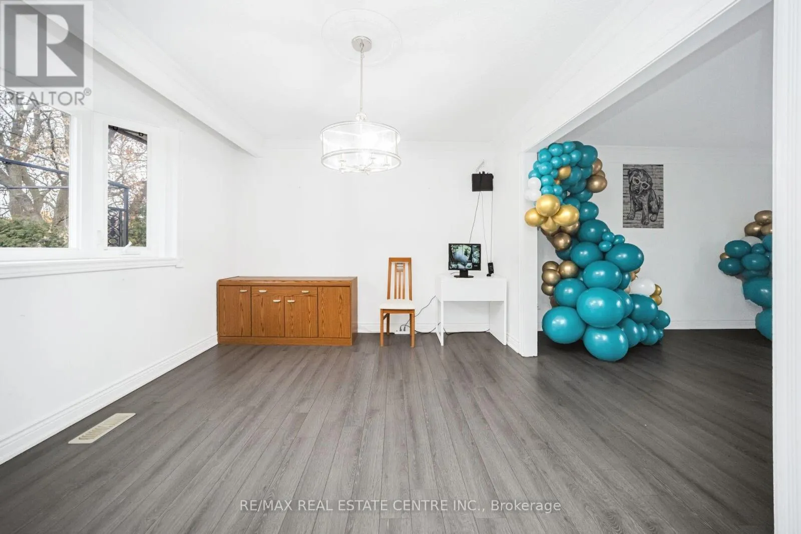 15095 DIXIE ROAD