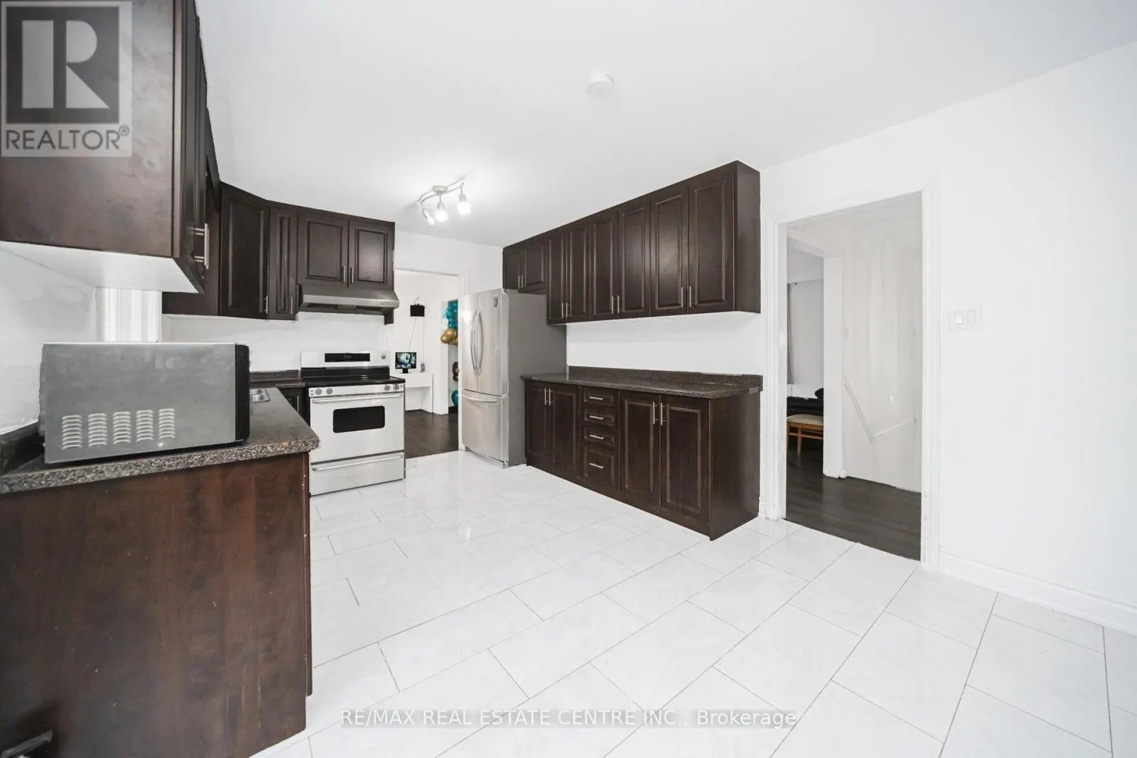 15095 DIXIE ROAD