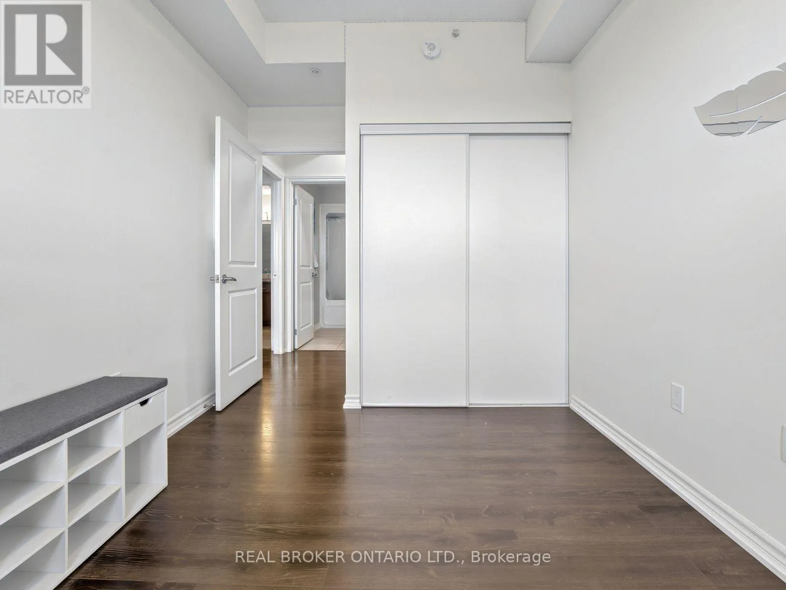 305 - 640 SAUVE STREET