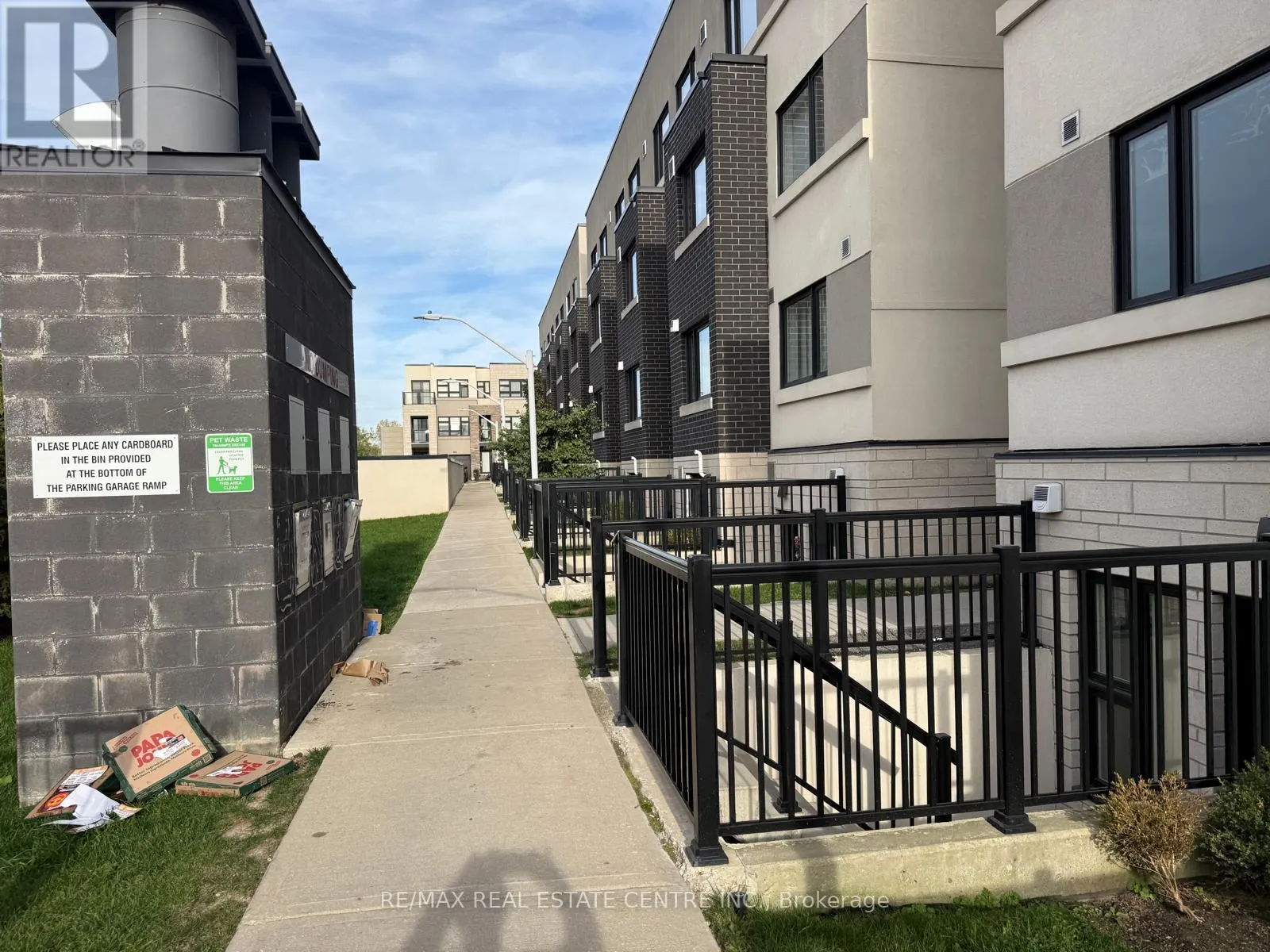 214 - 1137 COOKE BOULEVARD