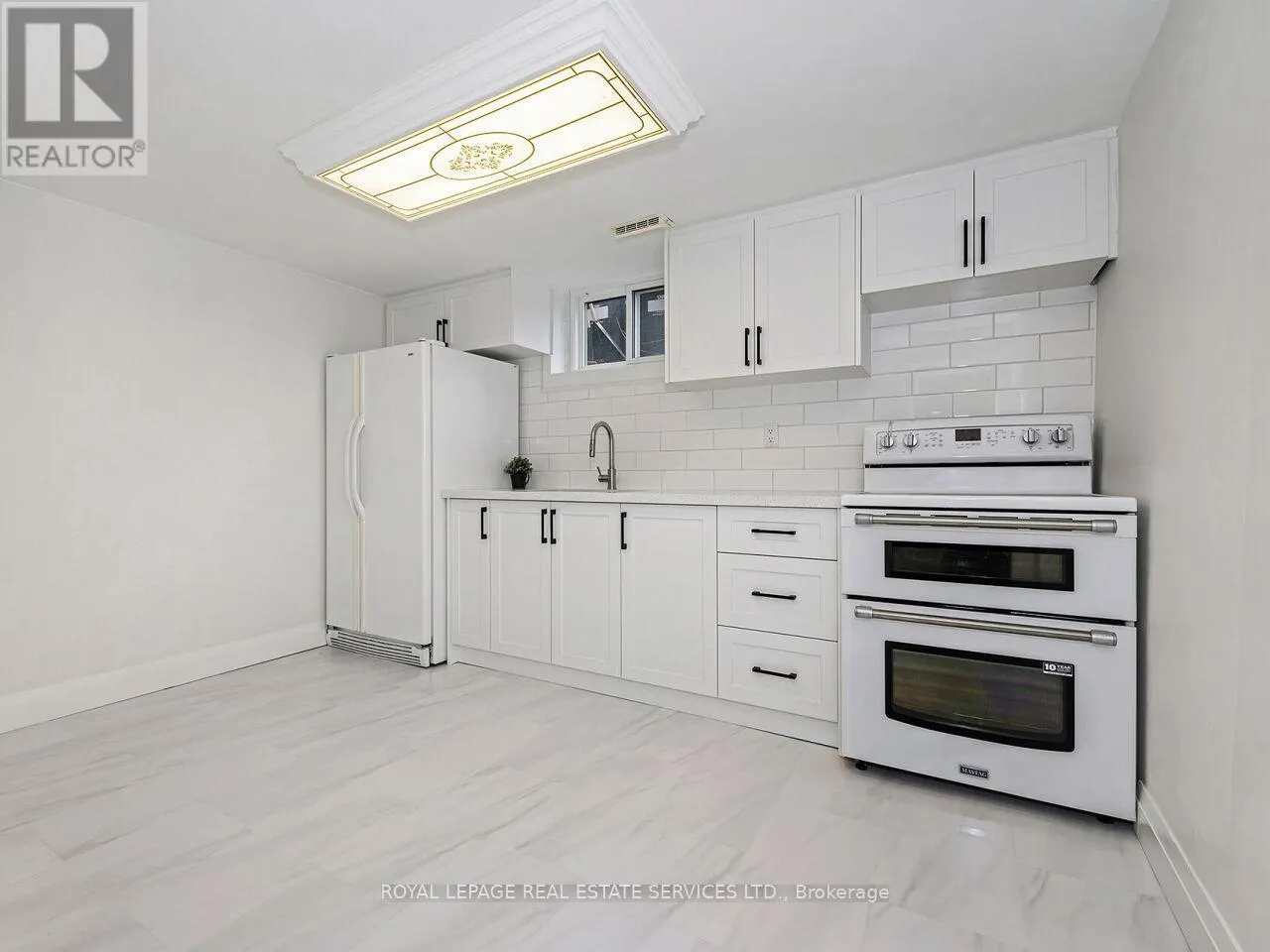 873 SIXTH STREET