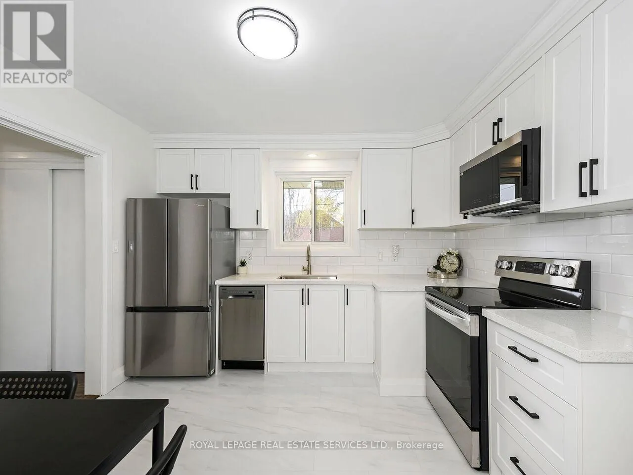873 SIXTH STREET