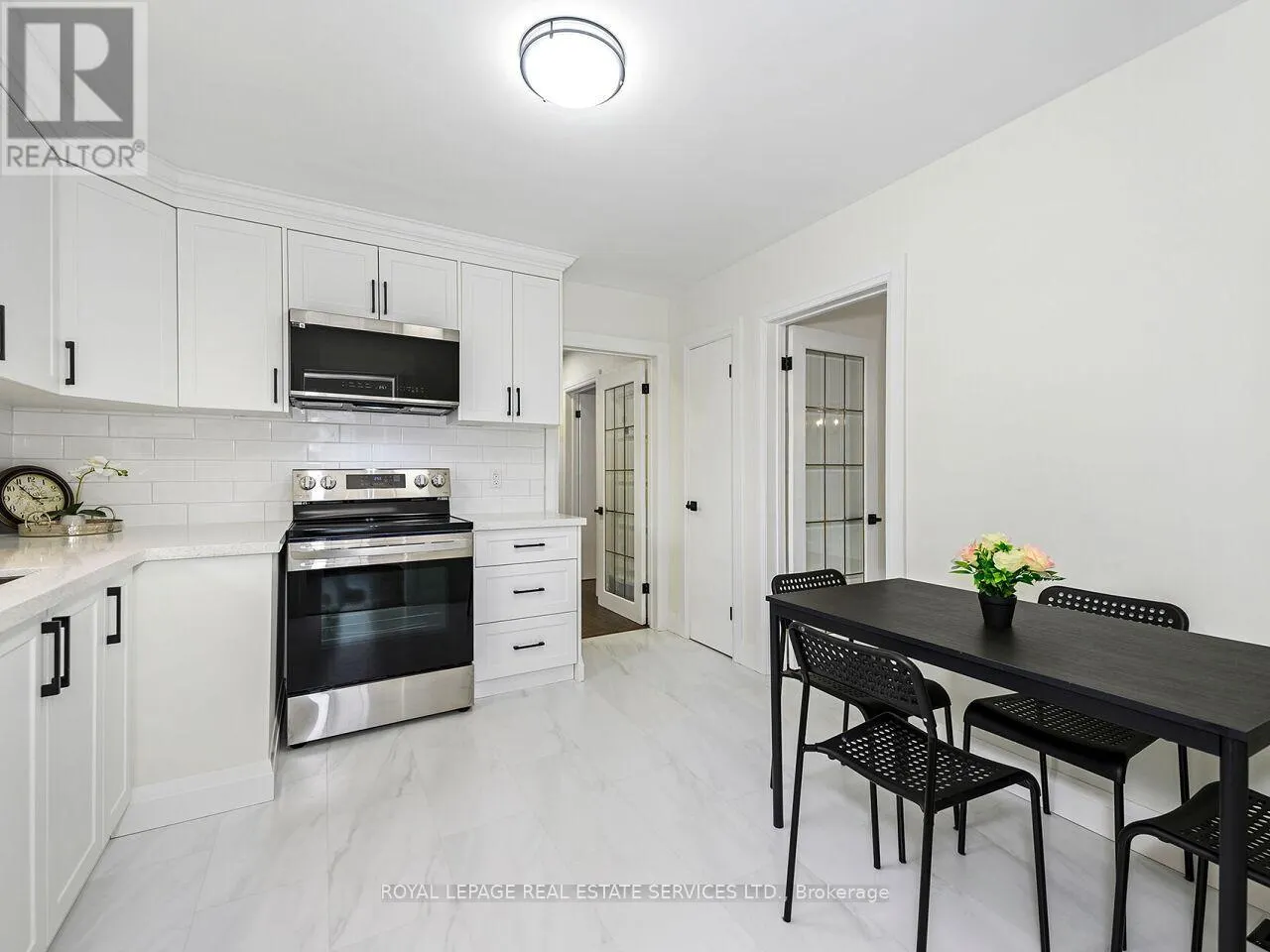 873 SIXTH STREET