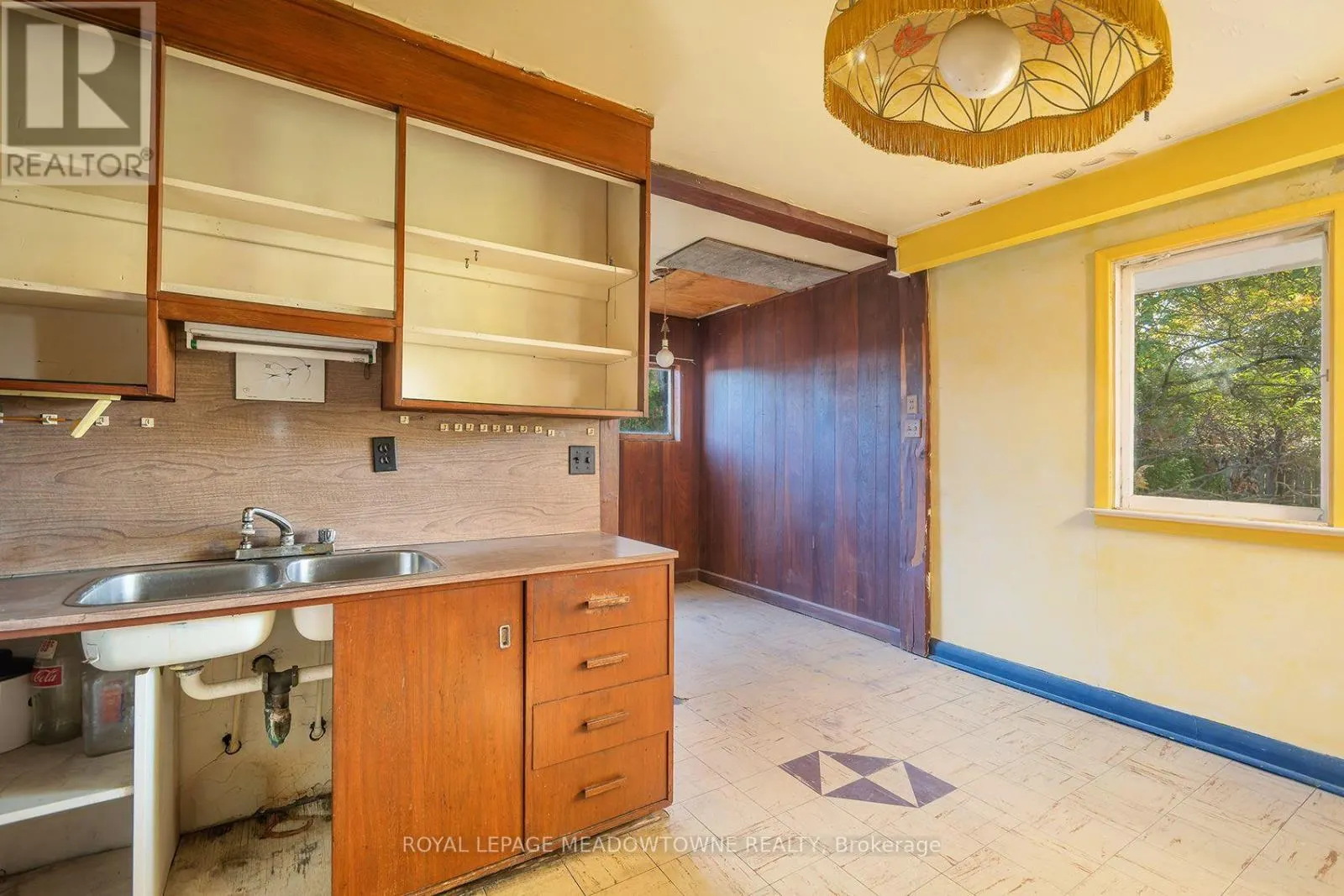 112 VISTA BOULEVARD