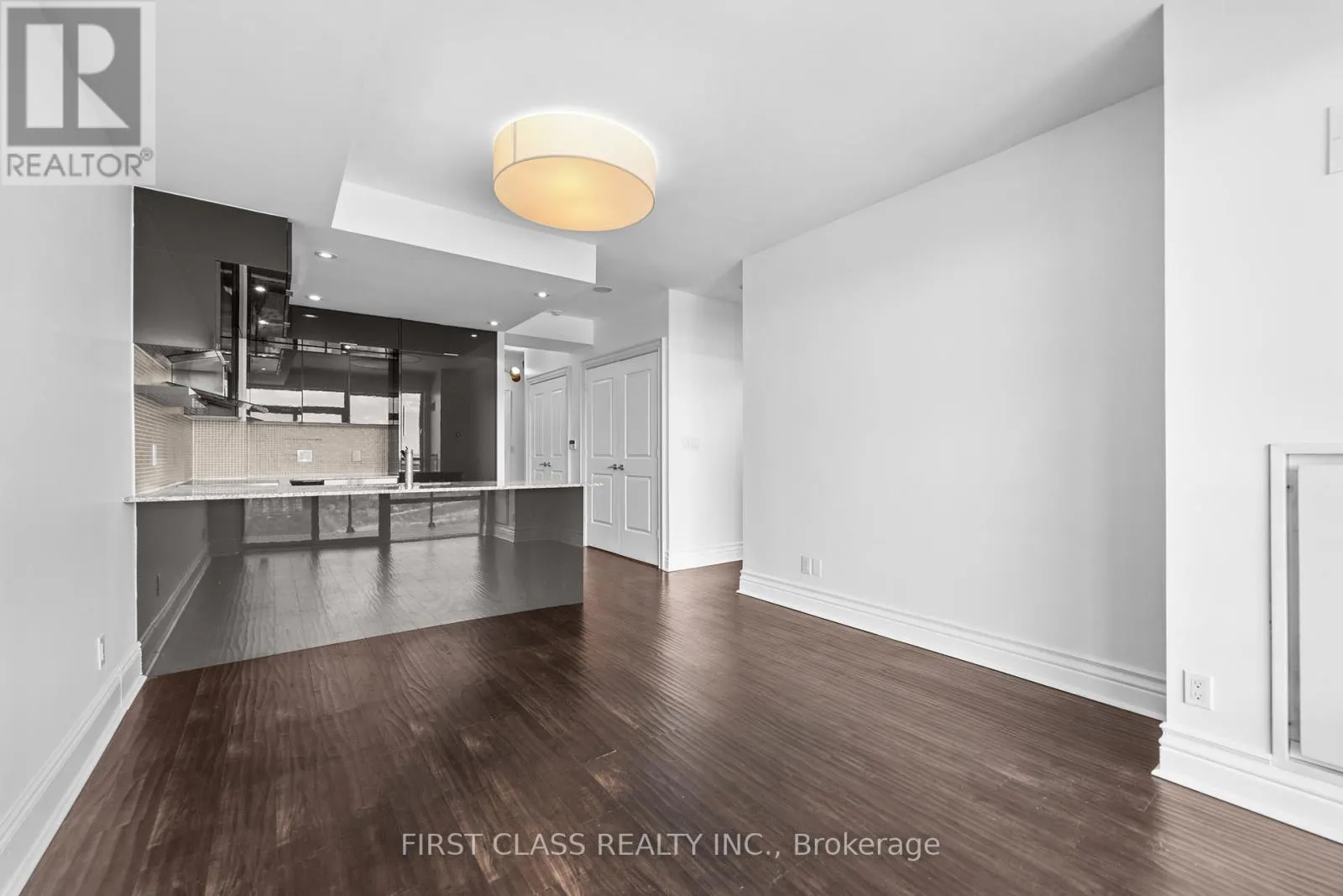 PH3 - 16 BROOKERS LANE