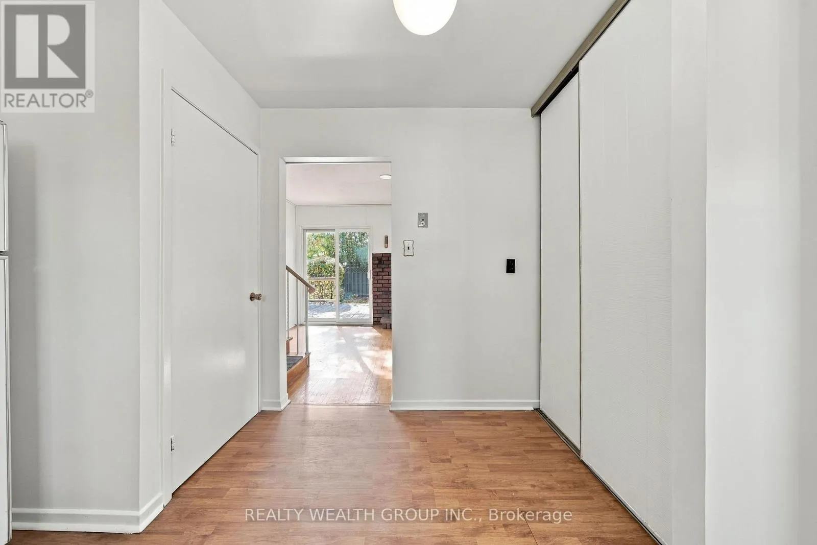 10 FLAVIAN COURT