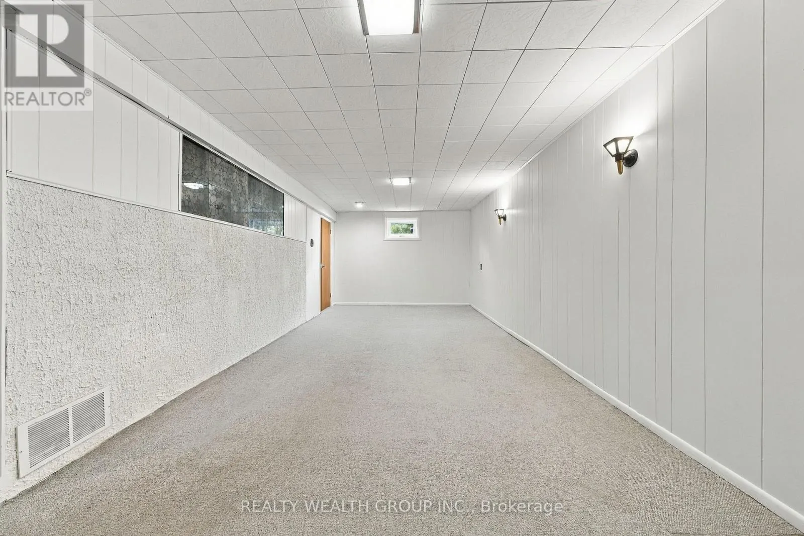 10 FLAVIAN COURT