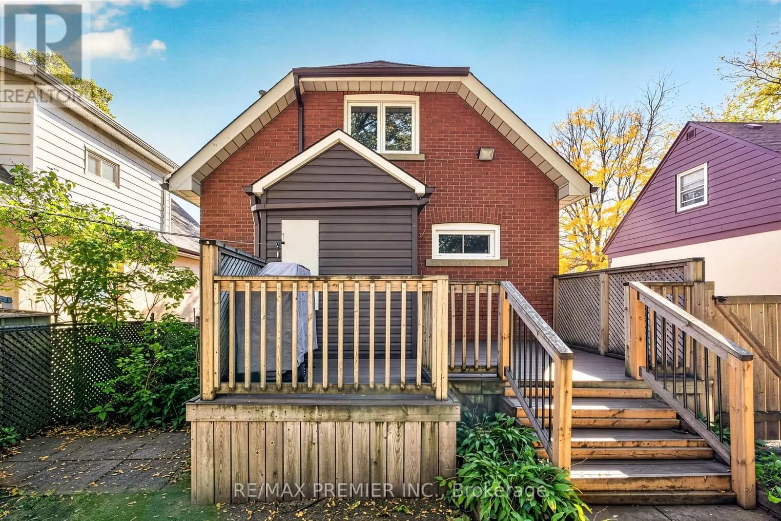 232 JOHN STREET