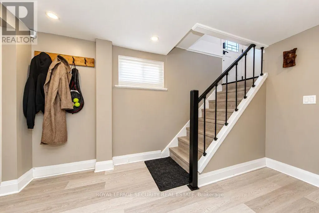 21 NEAMES CRESCENT