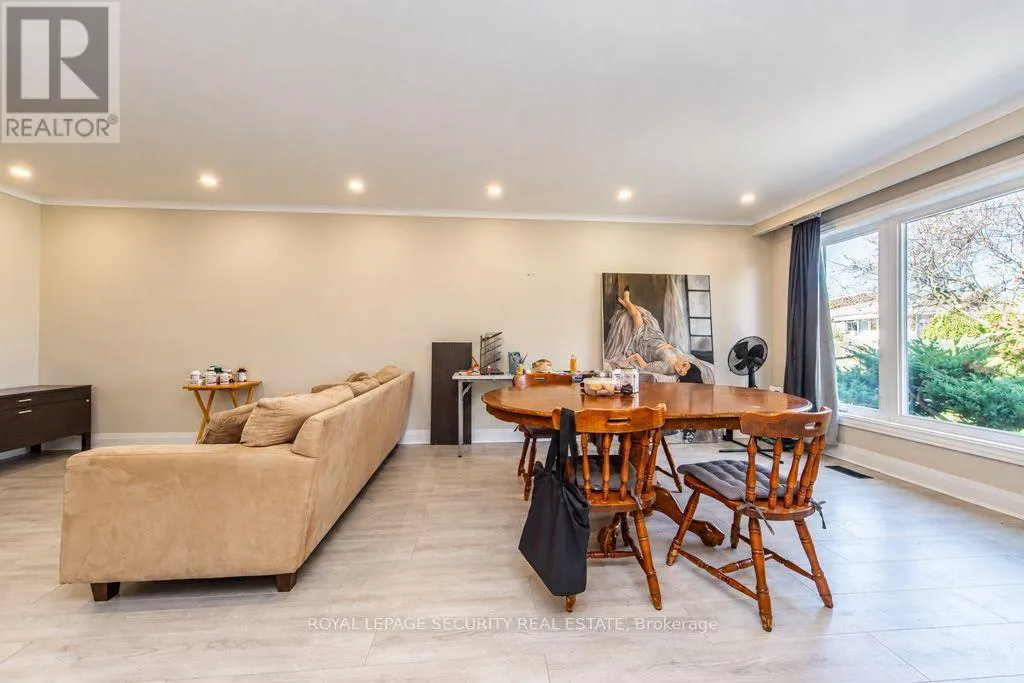 21 NEAMES CRESCENT