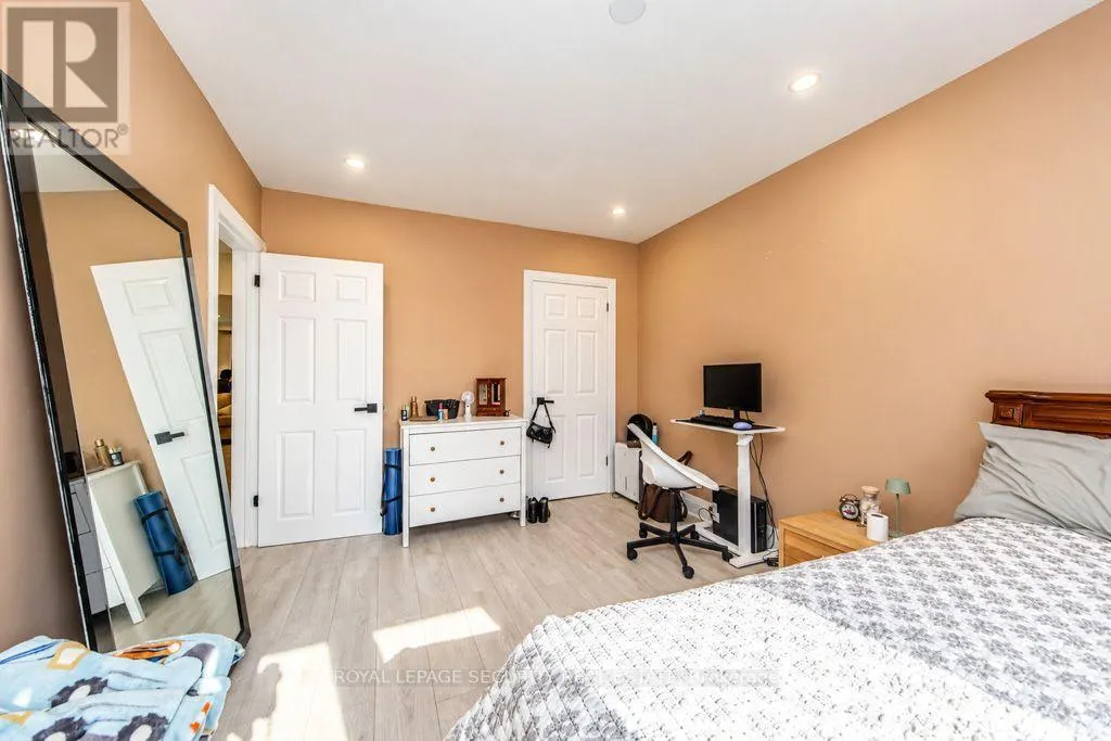 21 NEAMES CRESCENT