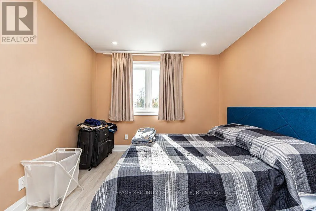 21 NEAMES CRESCENT