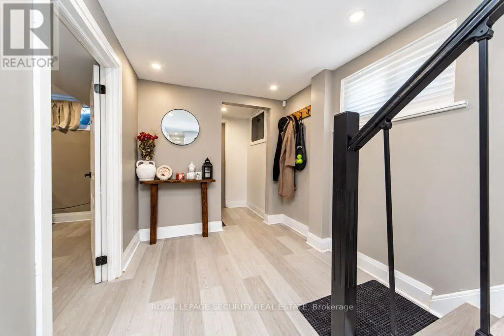21 NEAMES CRESCENT
