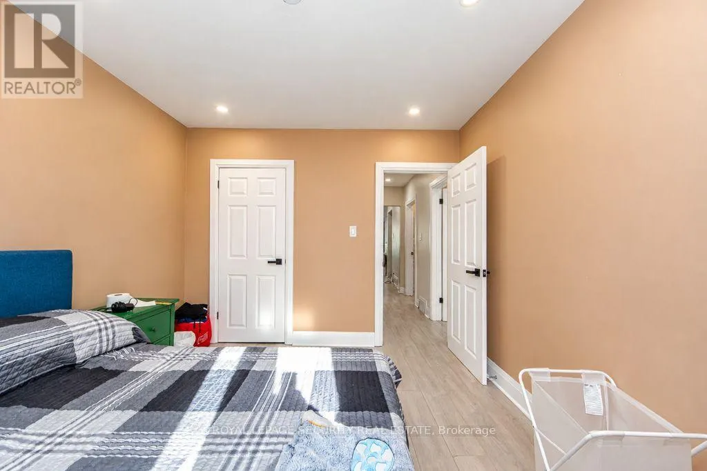 21 NEAMES CRESCENT