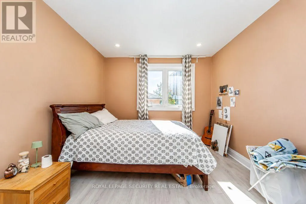 21 NEAMES CRESCENT