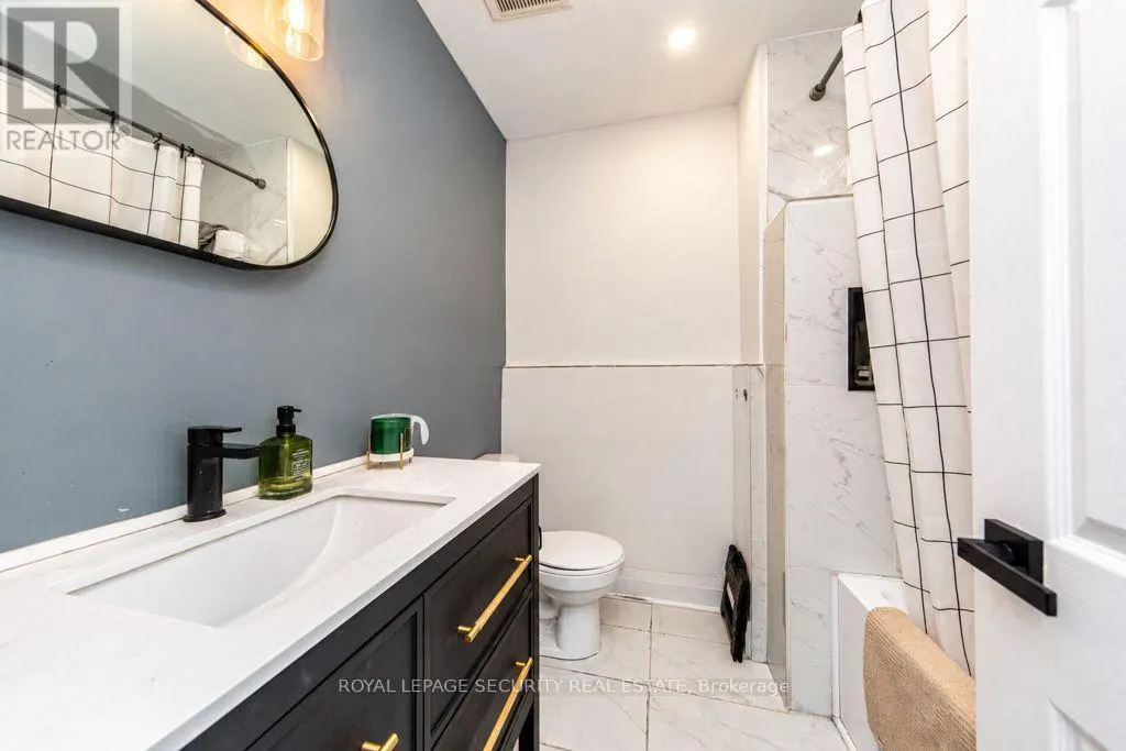 21 NEAMES CRESCENT