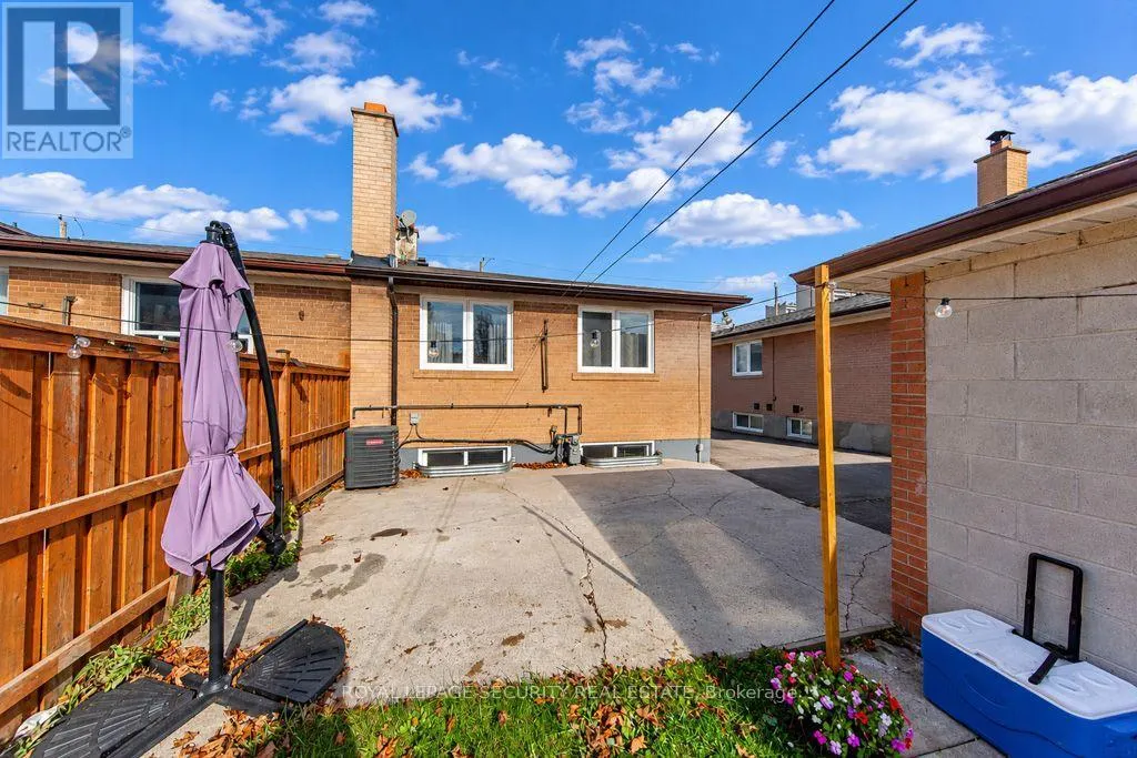 21 NEAMES CRESCENT
