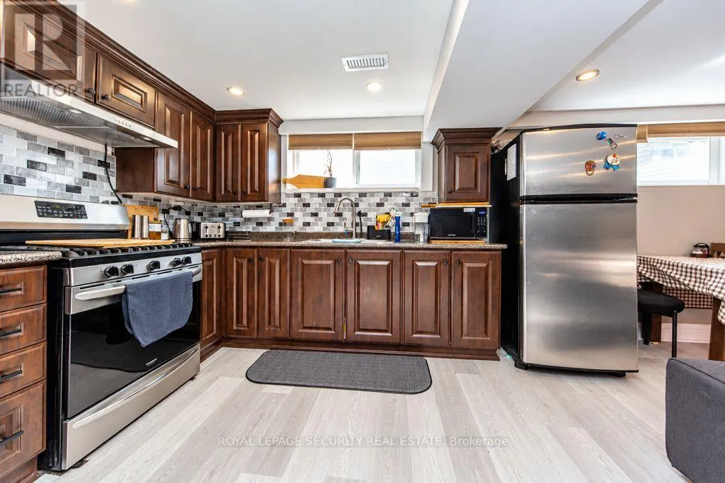 21 NEAMES CRESCENT