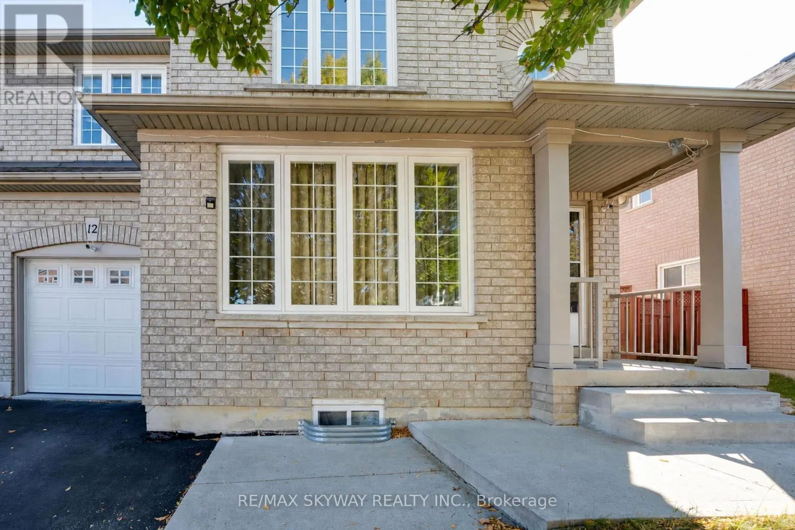 12 BARRIER REEF LANE
