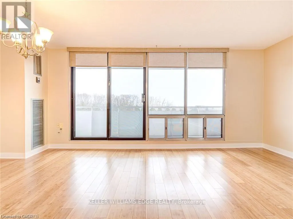302 - 2055 UPPER MIDDLE ROAD