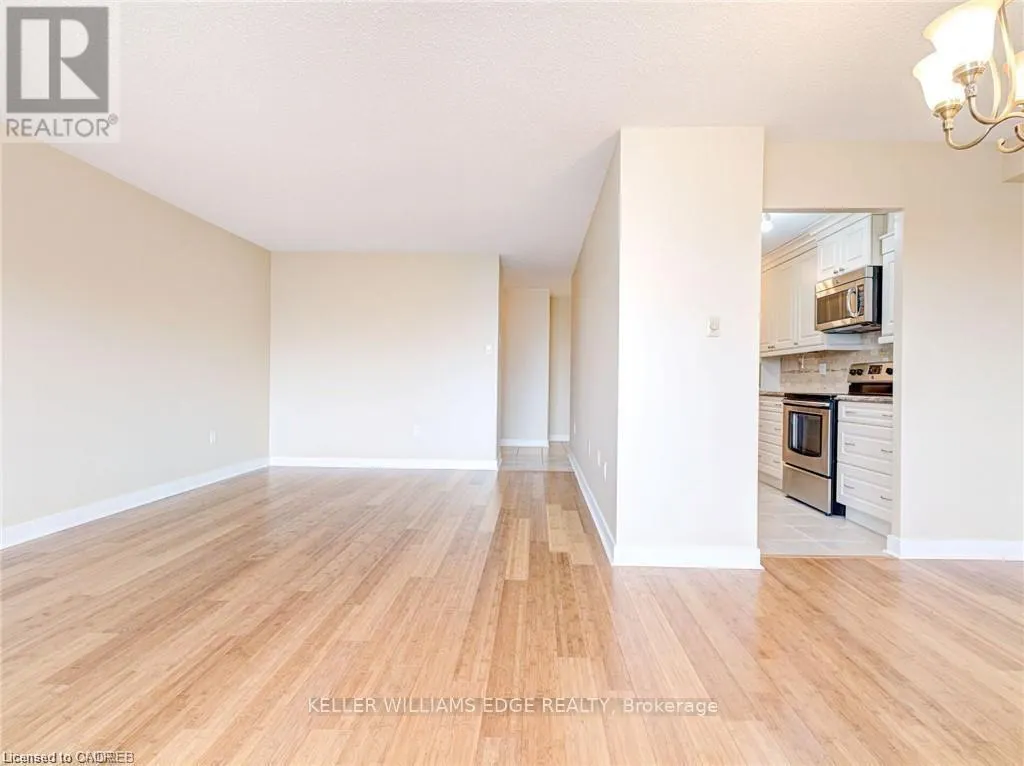 302 - 2055 UPPER MIDDLE ROAD