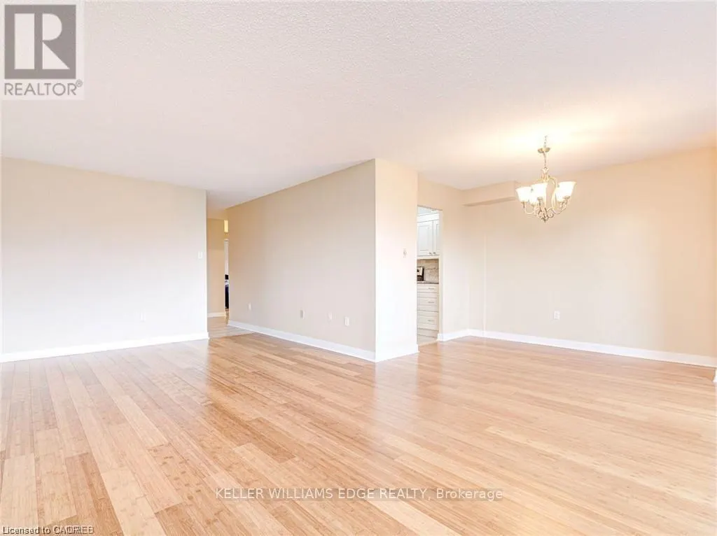 302 - 2055 UPPER MIDDLE ROAD