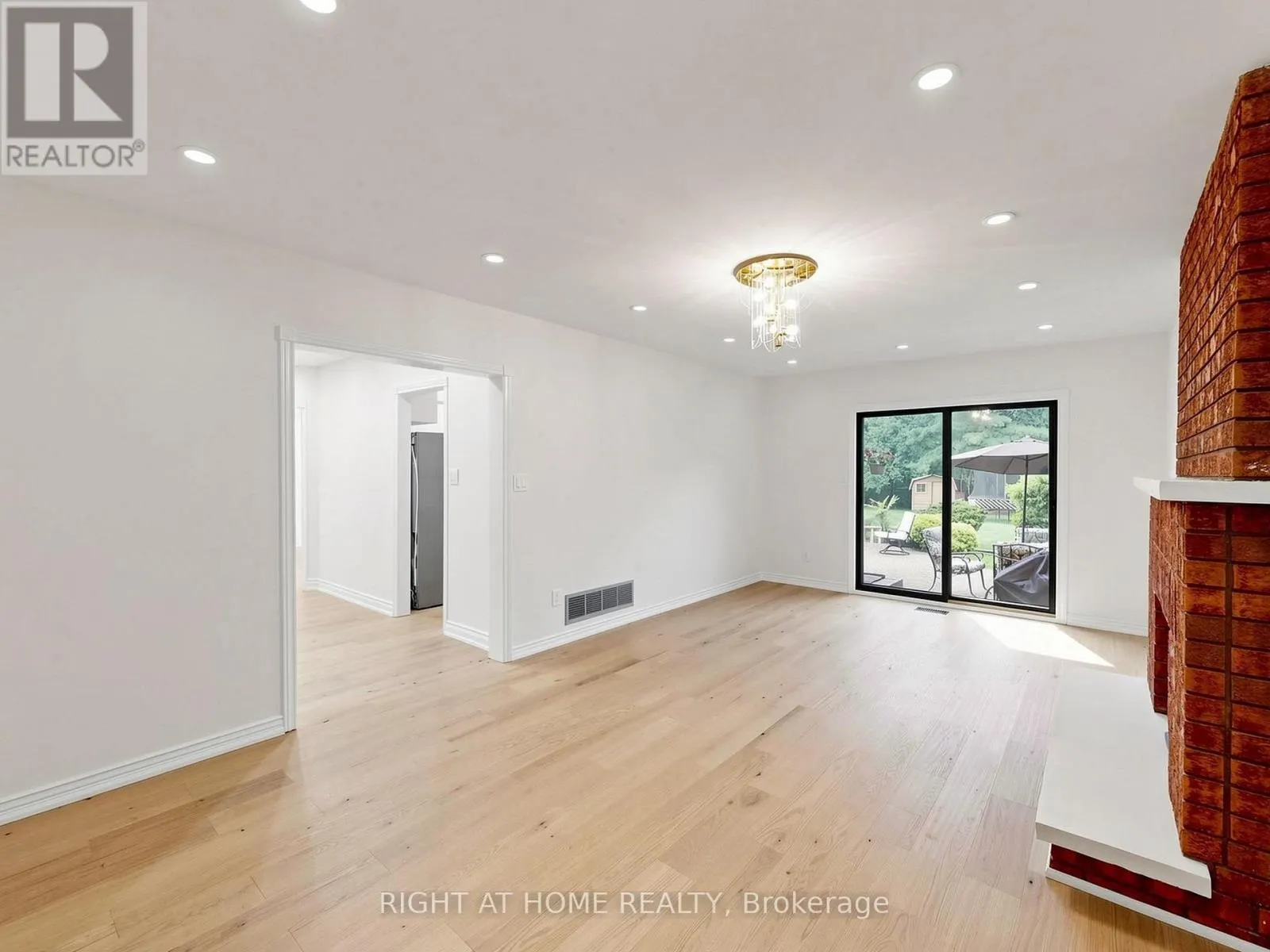 2920 KINGSWAY DRIVE