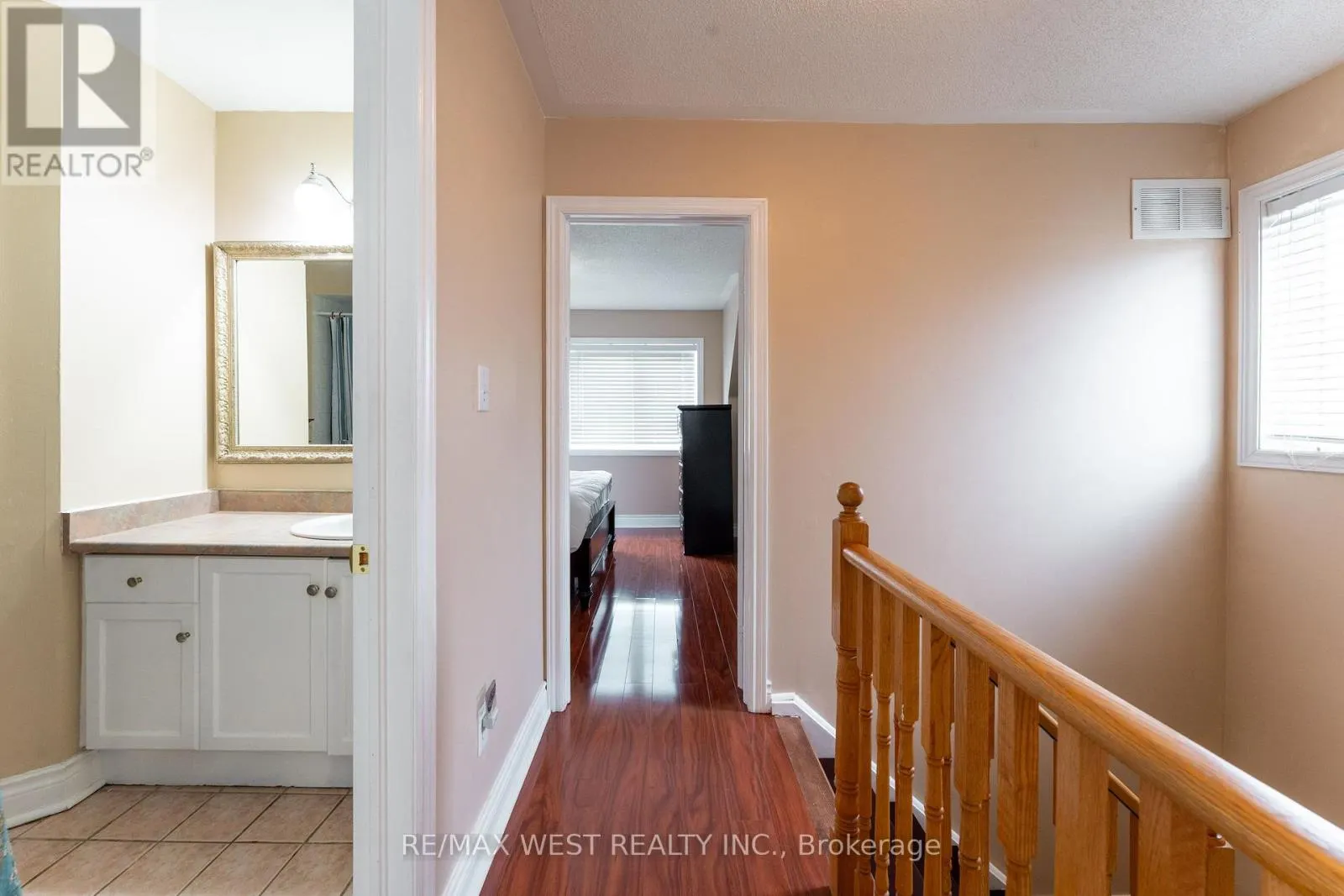 27 - 3073 COOK STREET