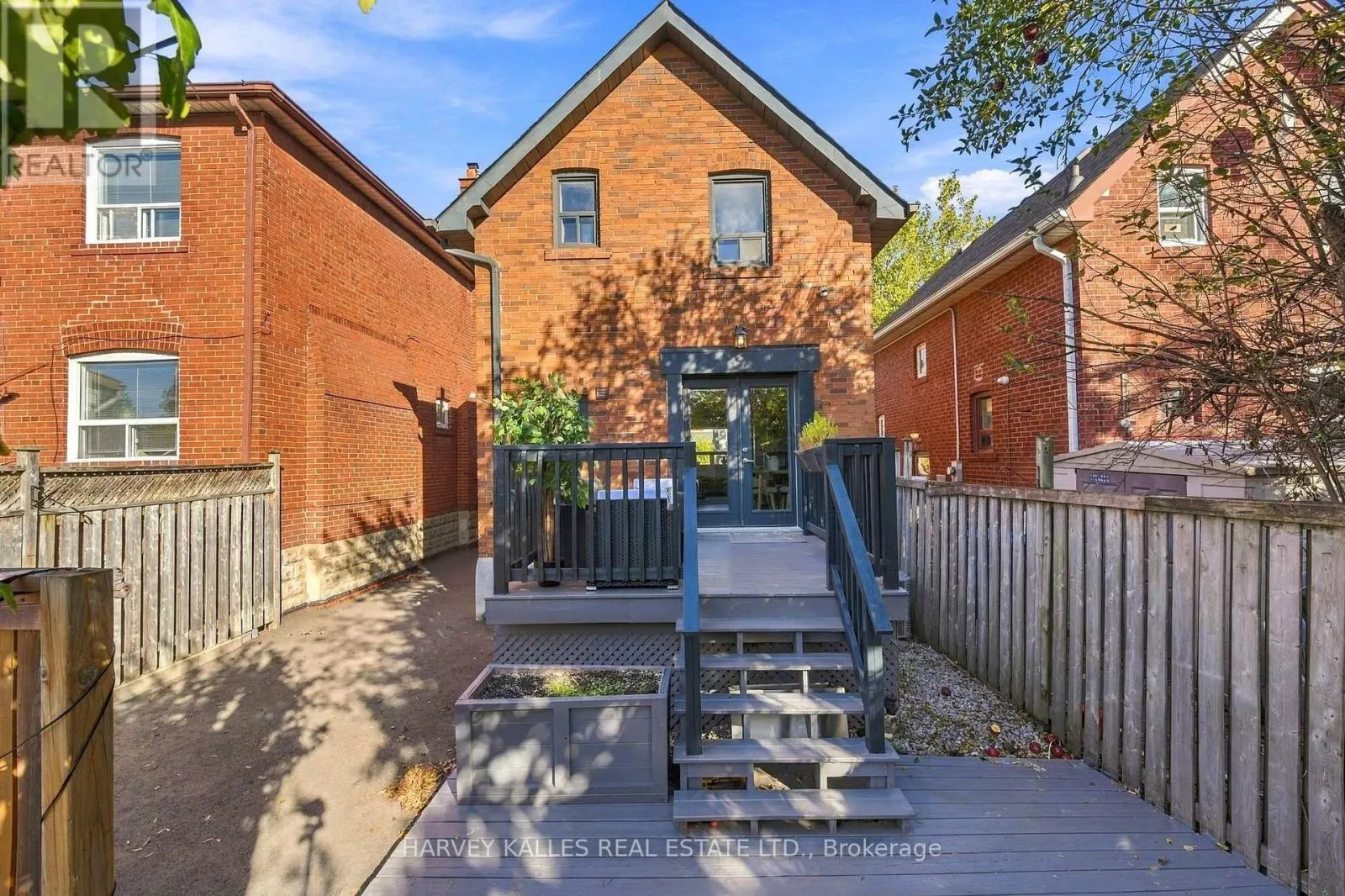 26 MIRANDA AVENUE