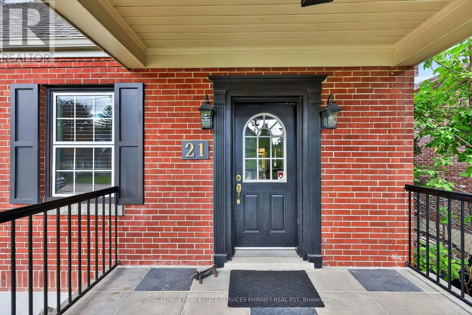 21 CUMBERLAND DRIVE