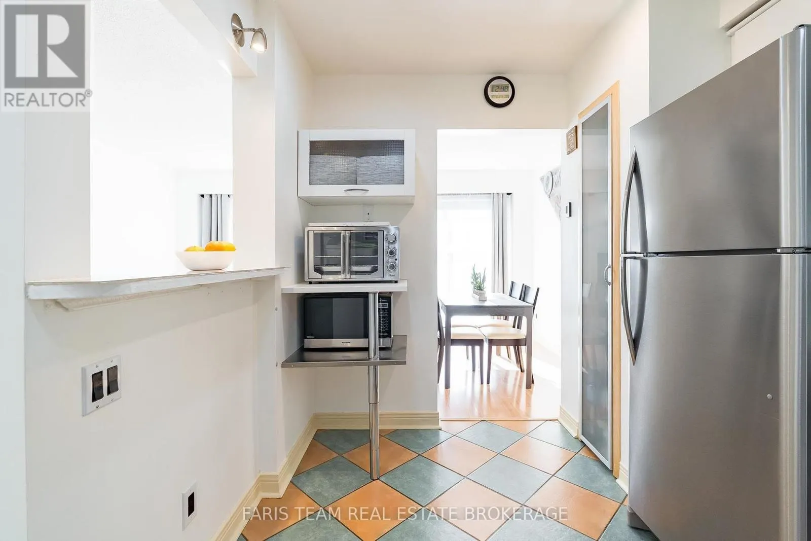 18 - 2075 ASTA DRIVE