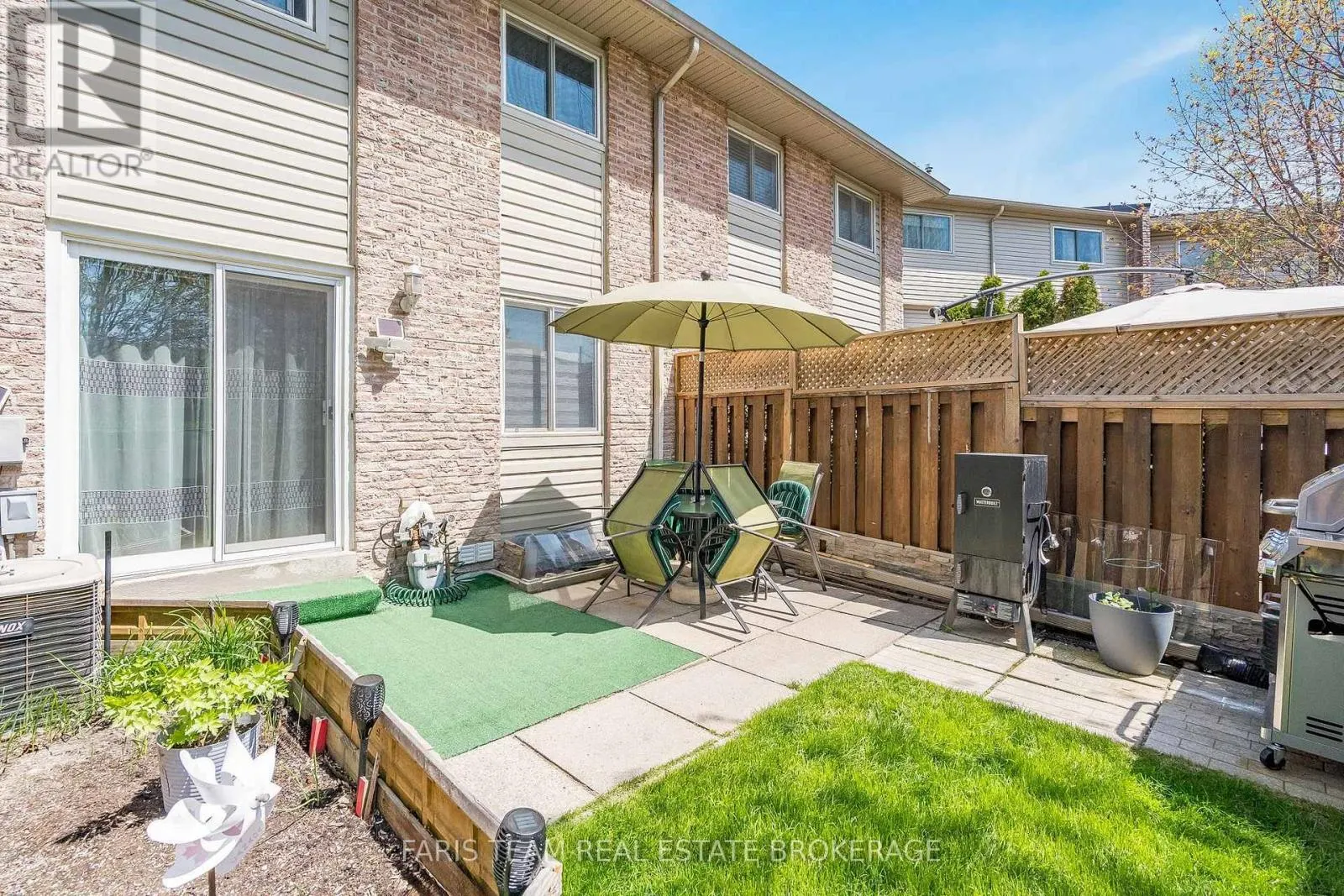 18 - 2075 ASTA DRIVE