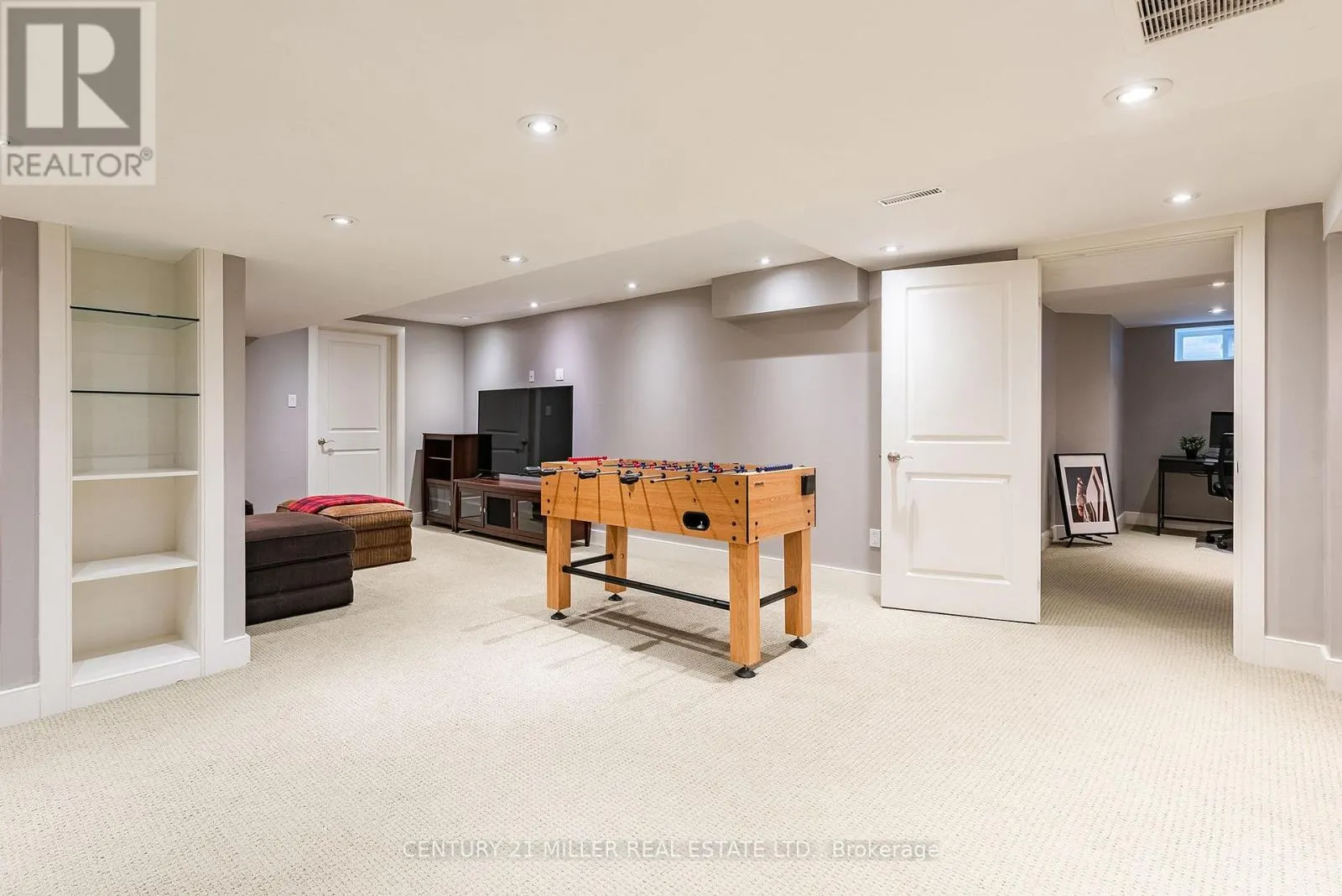 240 COLCHESTER DRIVE