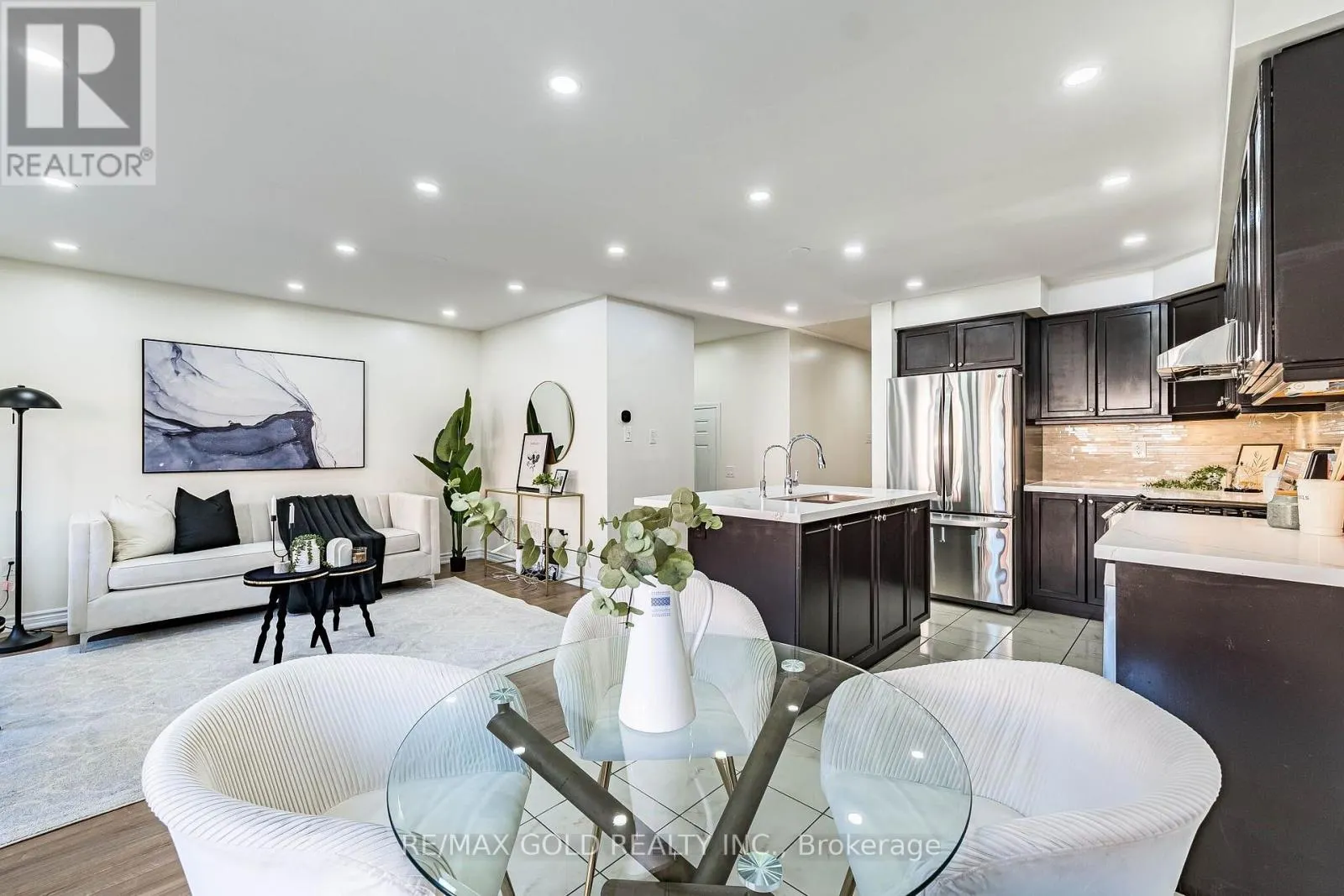 6 VOLNER ROAD