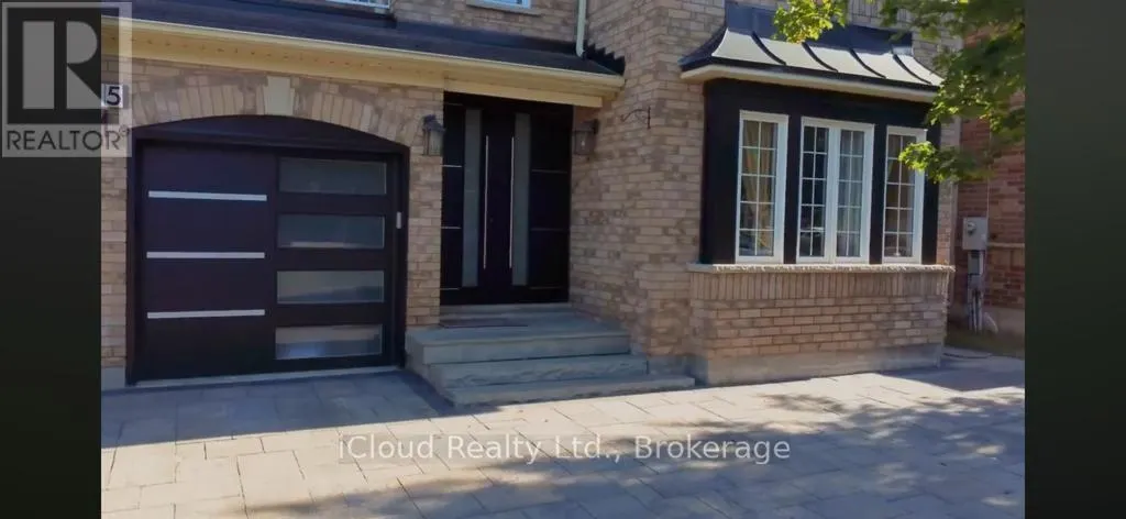 15 NINA PLACE