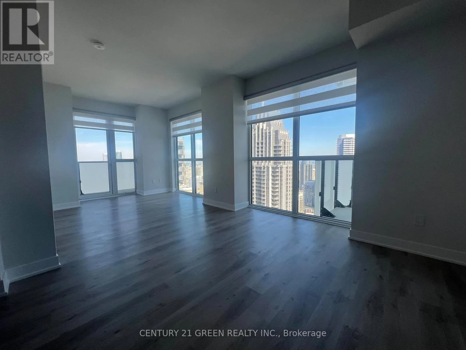 3203 - 430 SQUARE ONE DRIVE