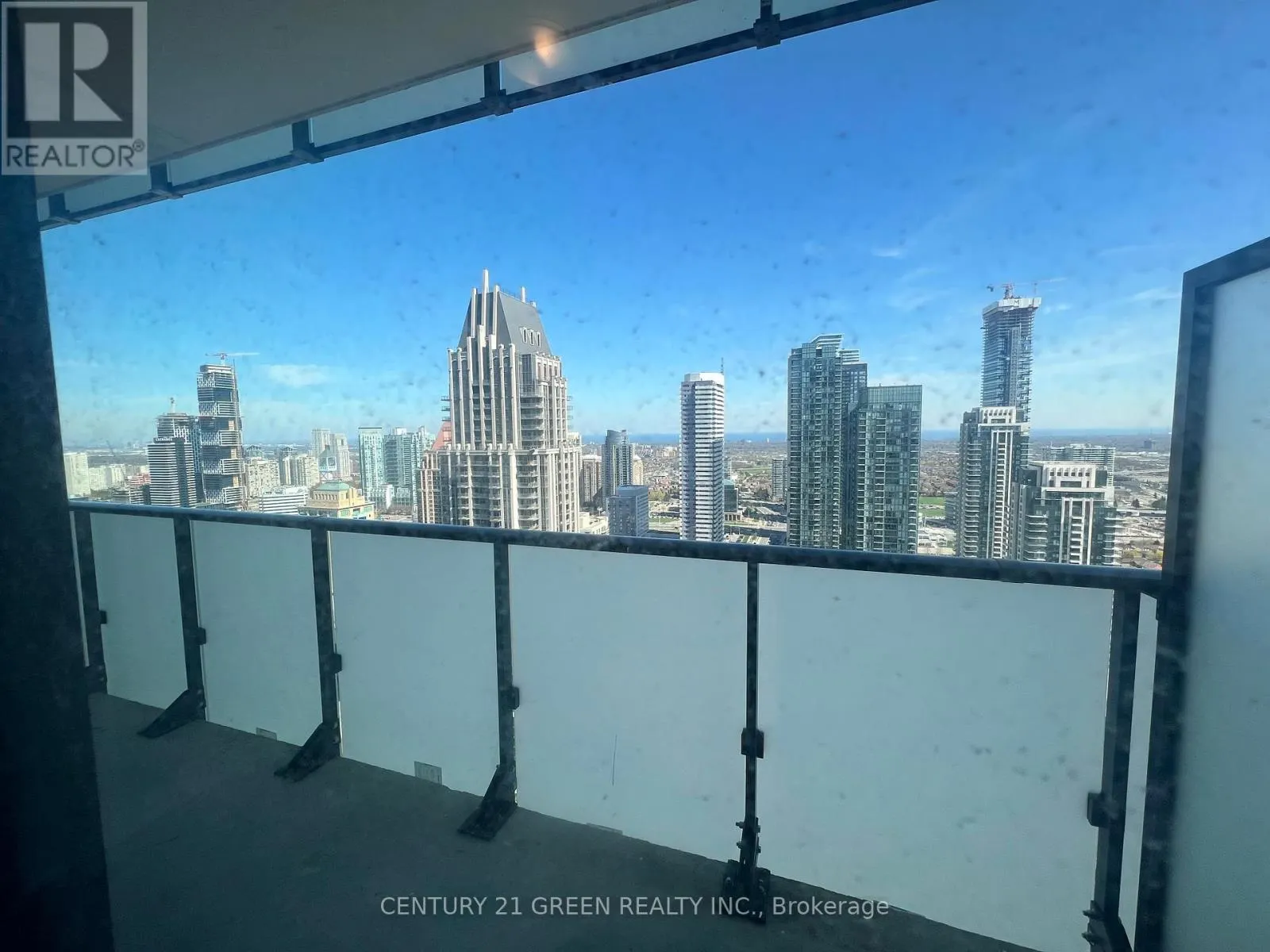 3203 - 430 SQUARE ONE DRIVE