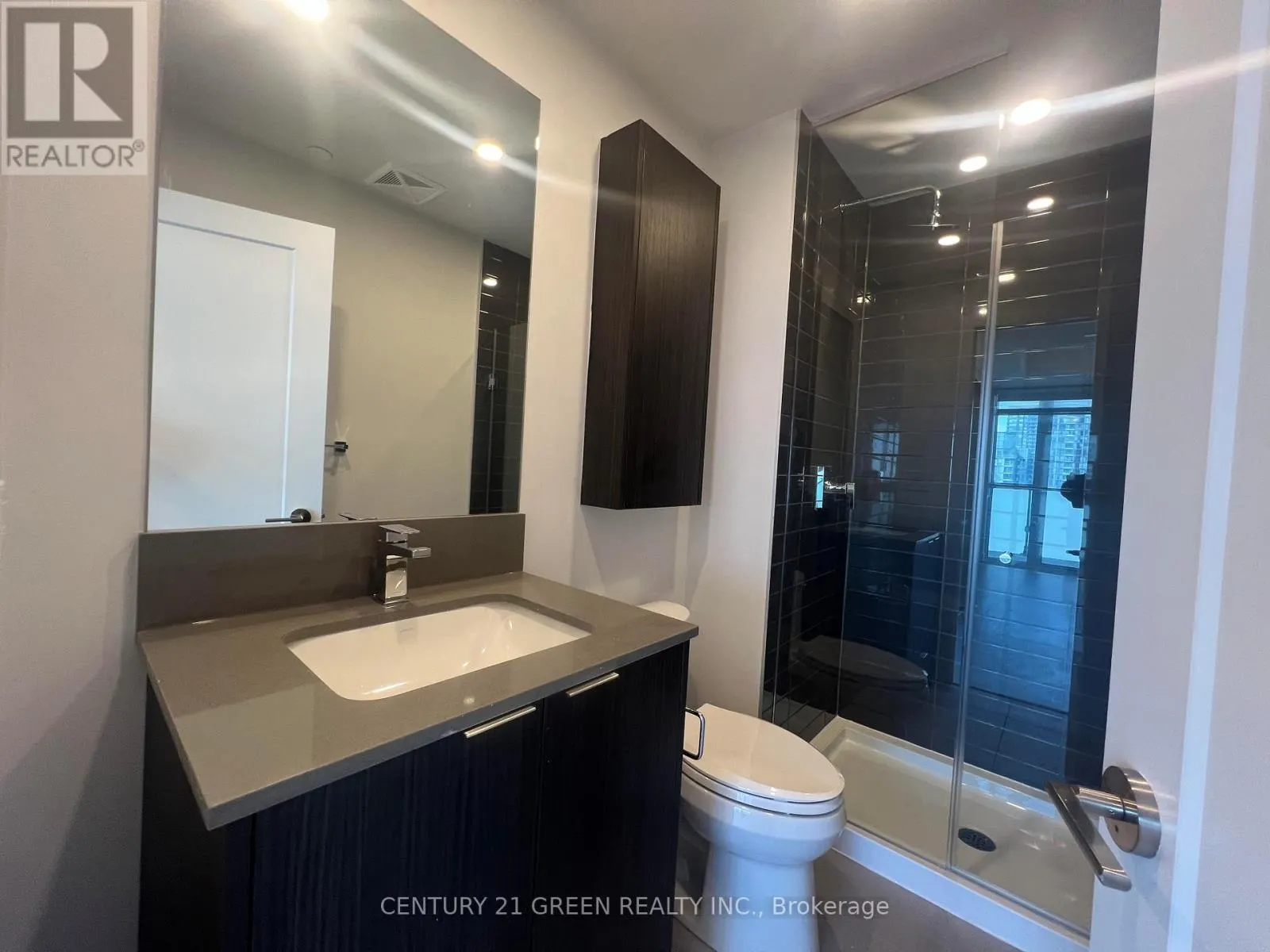 3203 - 430 SQUARE ONE DRIVE