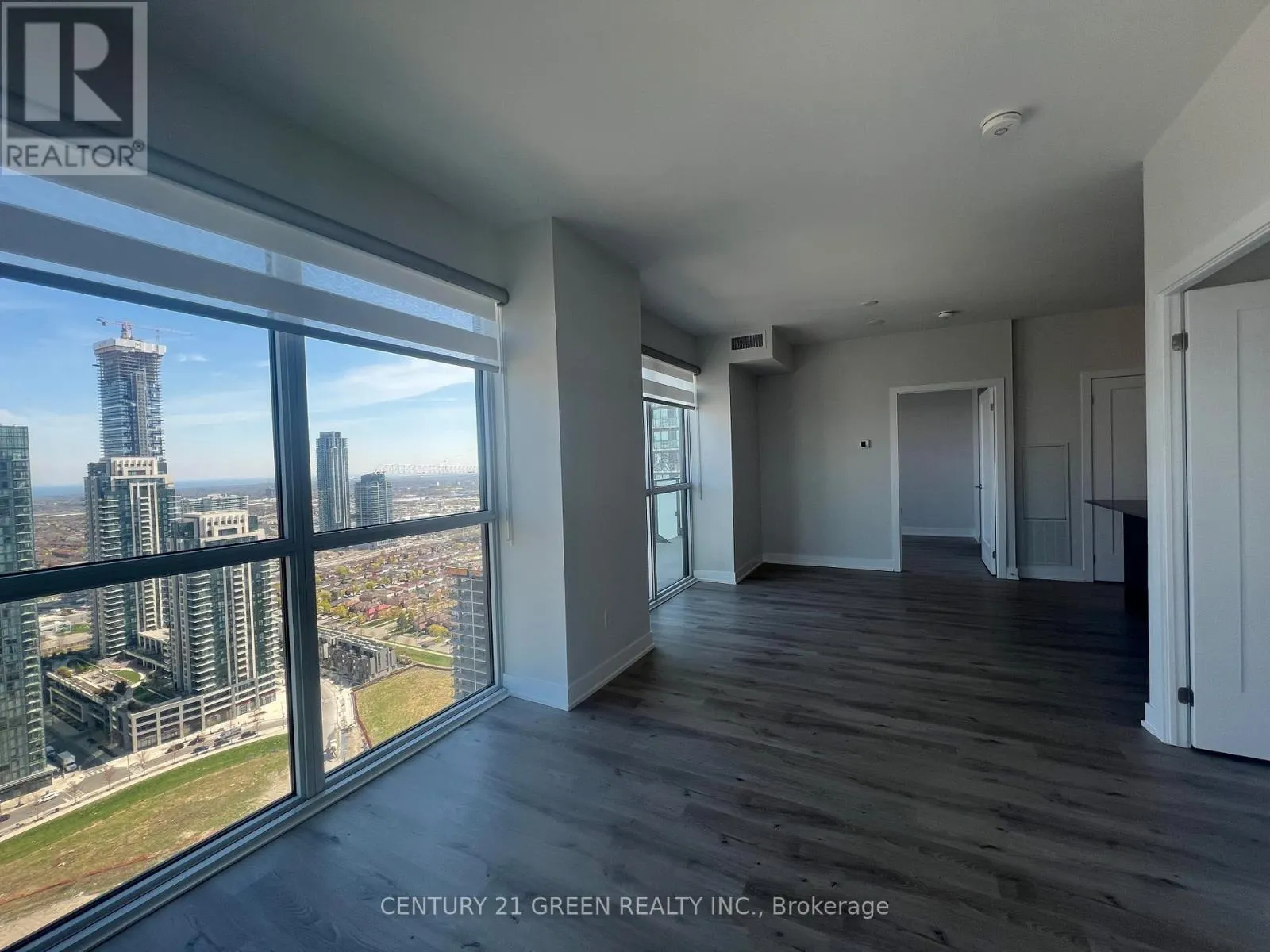 3203 - 430 SQUARE ONE DRIVE