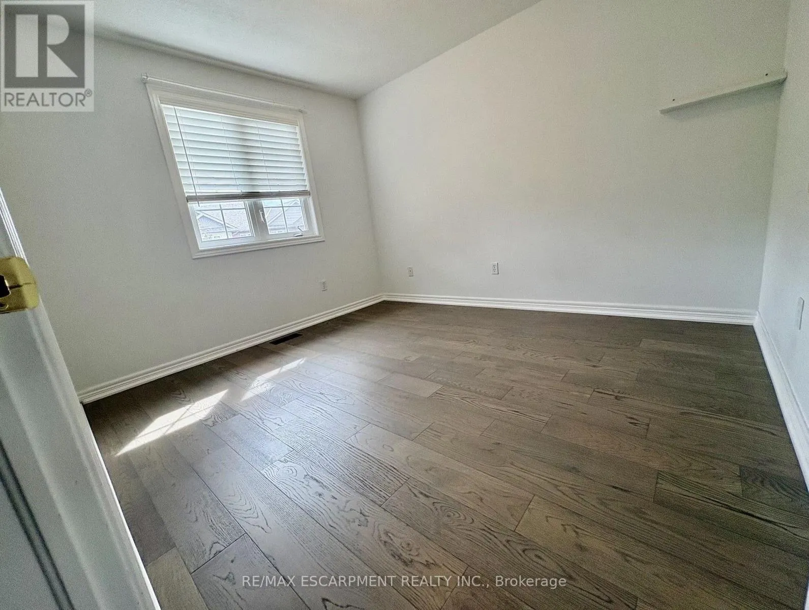 5325 APPLEGARTH DRIVE