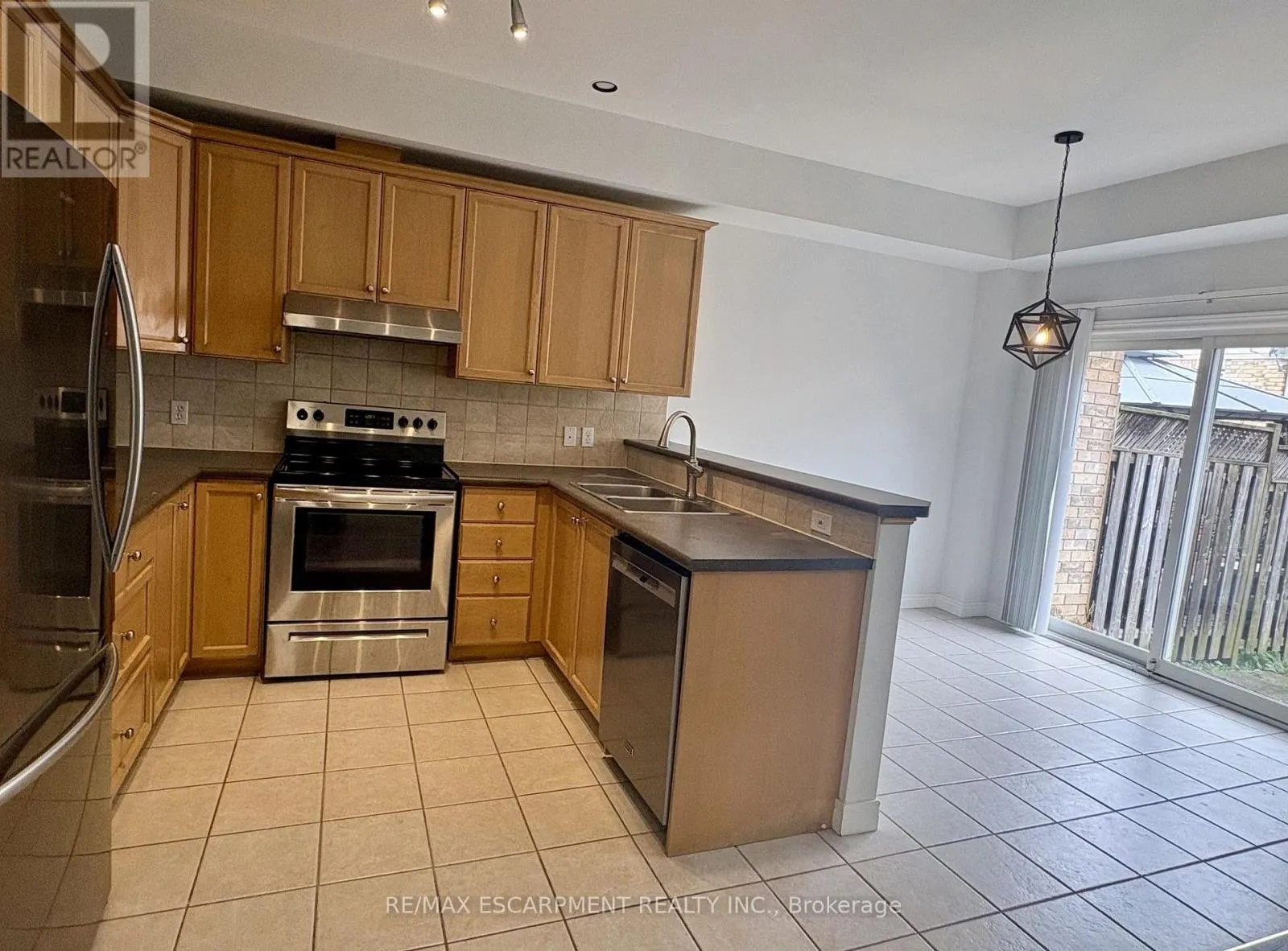 5325 APPLEGARTH DRIVE