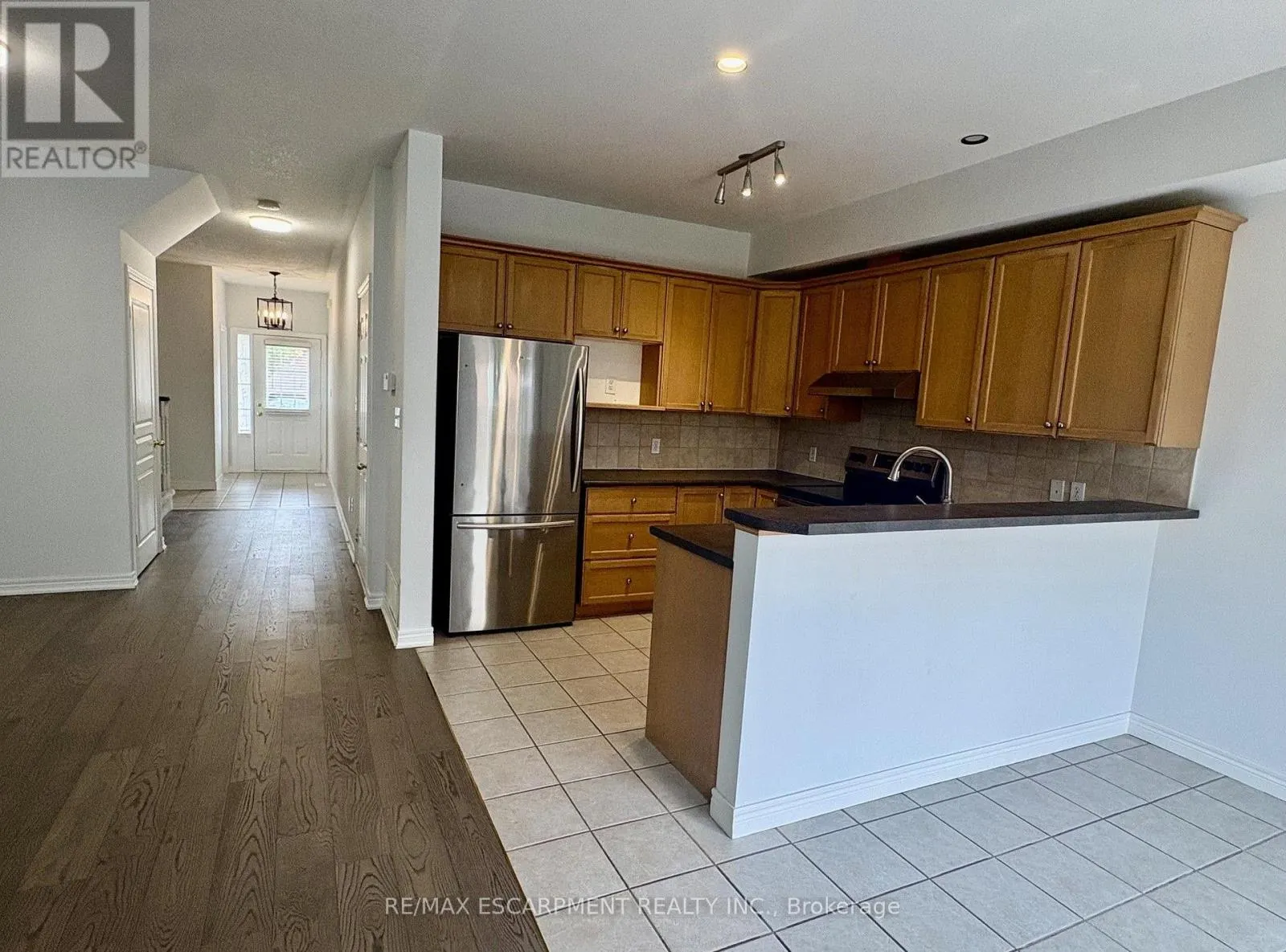 5325 APPLEGARTH DRIVE