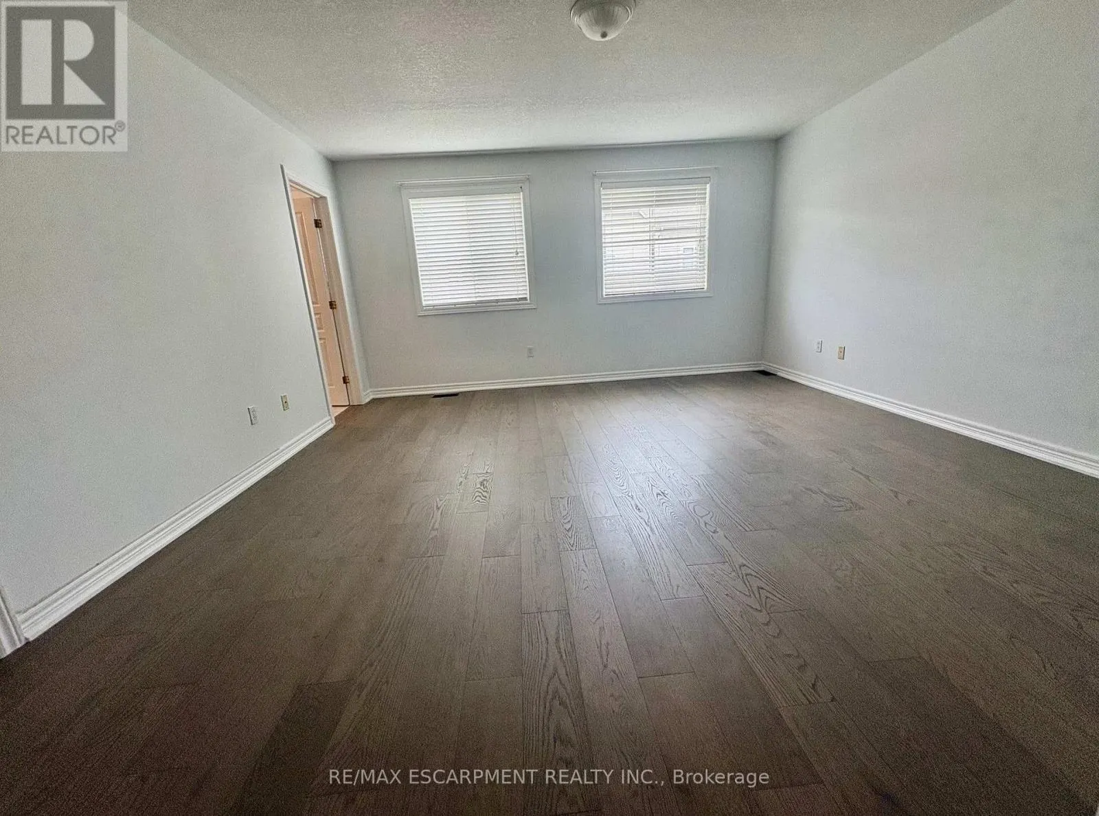 5325 APPLEGARTH DRIVE