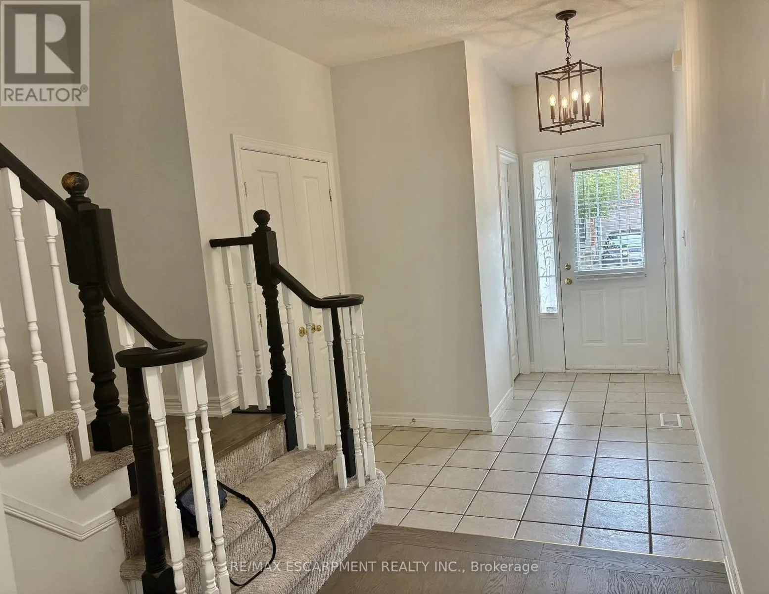5325 APPLEGARTH DRIVE